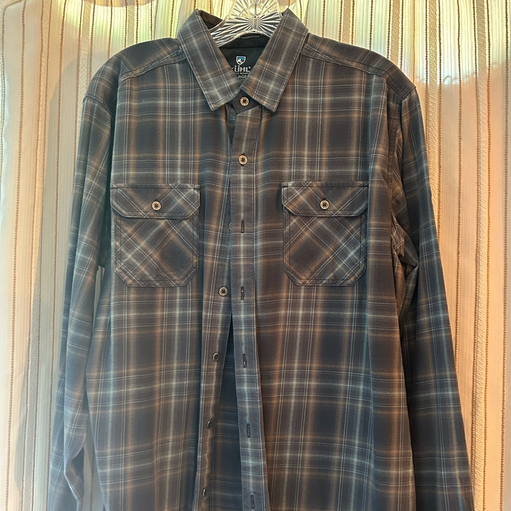 Men’s button down